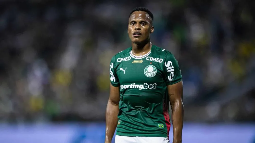 Jhon Arias rebate torcida do Fluminense após vitória do Palmeiras: “Têm amnésia”