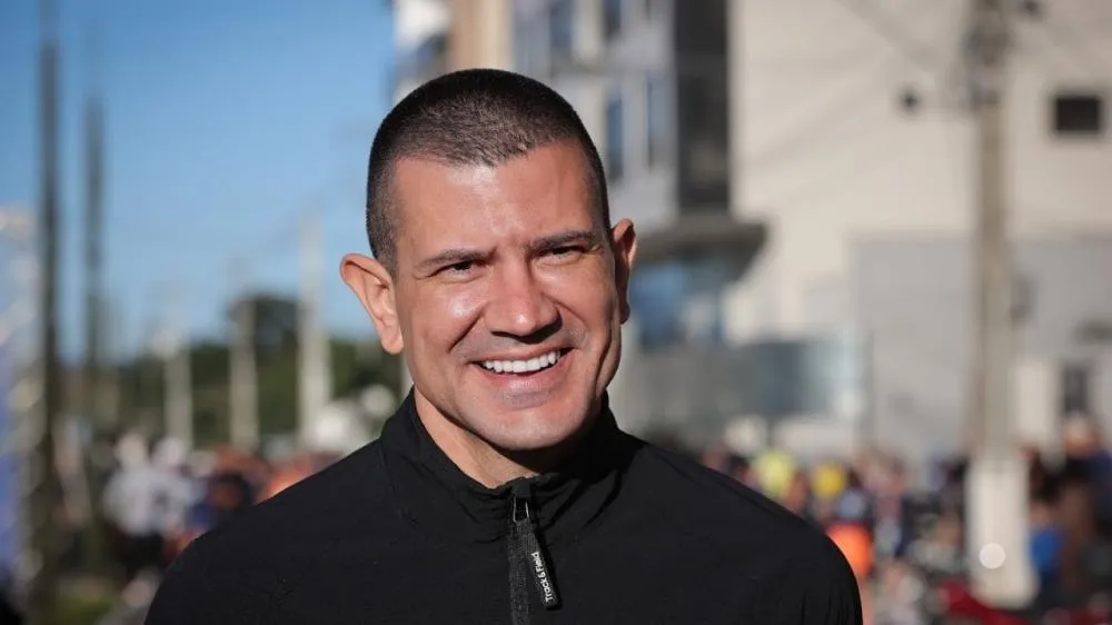 TRE-RJ confirma eleição de Douglas Ruas no primeiro turno; PSD recorre ao STF