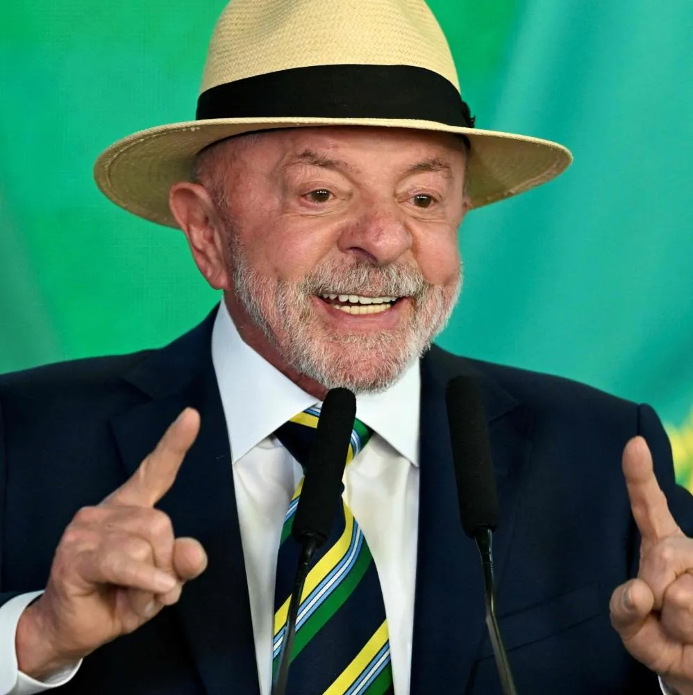 Lula é reeleito presidente do Brasil após disputa contra Flávio Bolsonaro